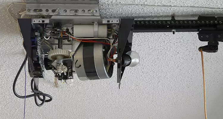 Emergency Garage Door Opener Repair in Glenvar Heights, FL