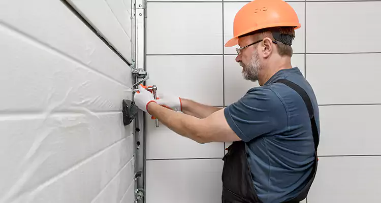 Emergency Garage Door Repair in Glenvar Heights, FL