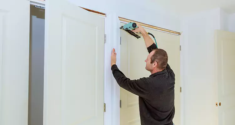 Top Rated Door Fixing ServiceFixing Garage Door Track in Glenvar Heights, FL