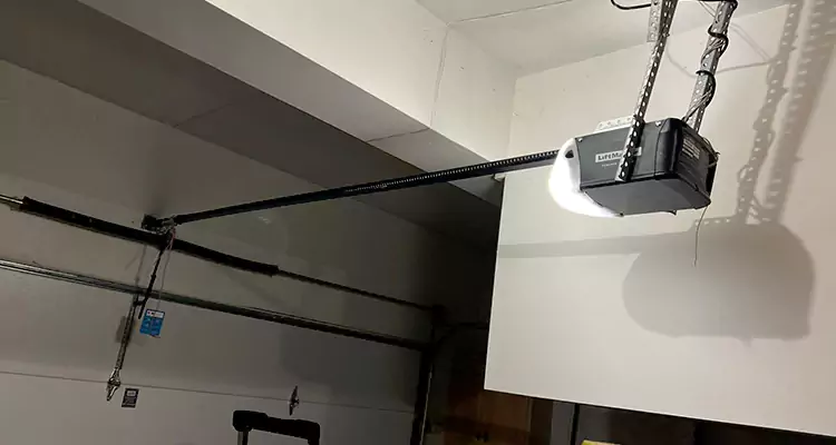 Linear Garage Door Opener Repair in Glenvar Heights, FL