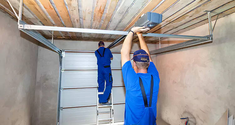 Garage Door Opener Technician in Glenvar Heights, FL