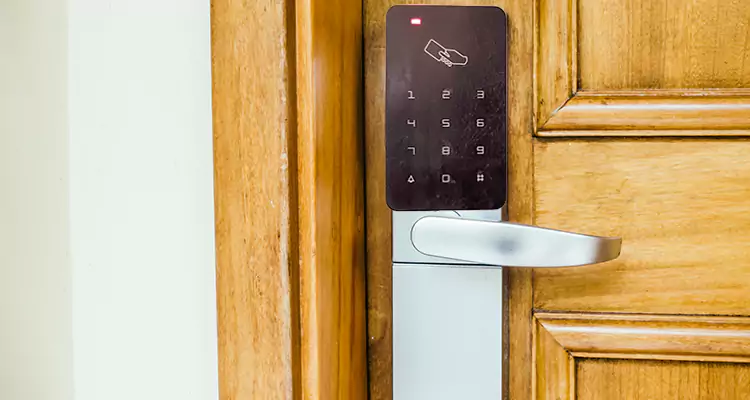 Keyless Hotel Door Locks Repair in Glenvar Heights, FL