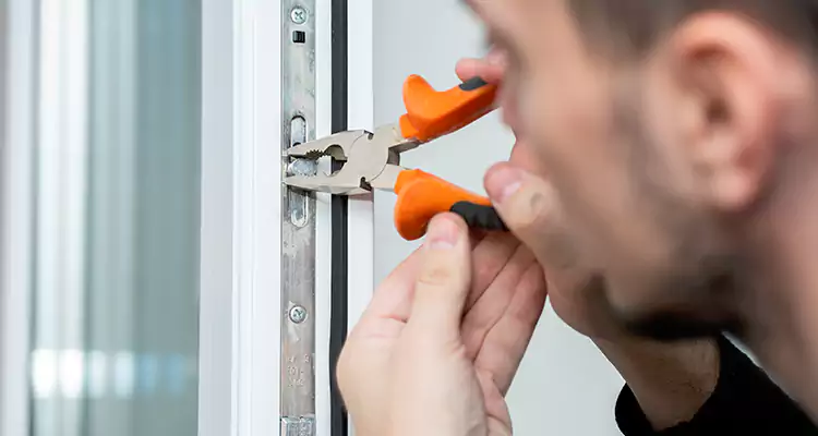 Patio Door Latch Repair in Glenvar Heights, FL
