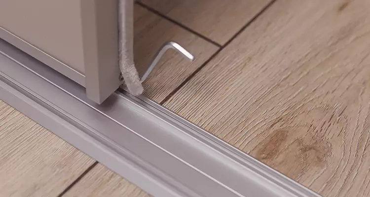 Squeaky Sliding Door Repair in Glenvar Heights, FL