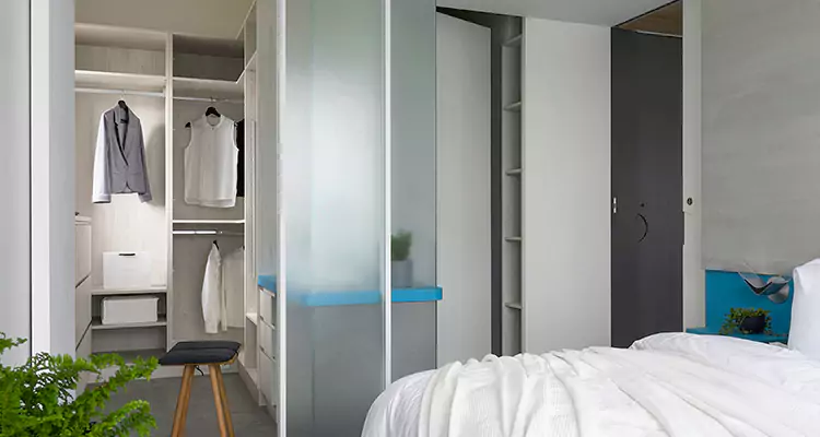 Closet Door Bi Fold Installation in Glenvar Heights, FL